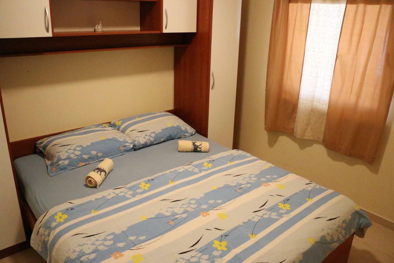 Apartments Vir Delfin Zewnętrze zdjęcie