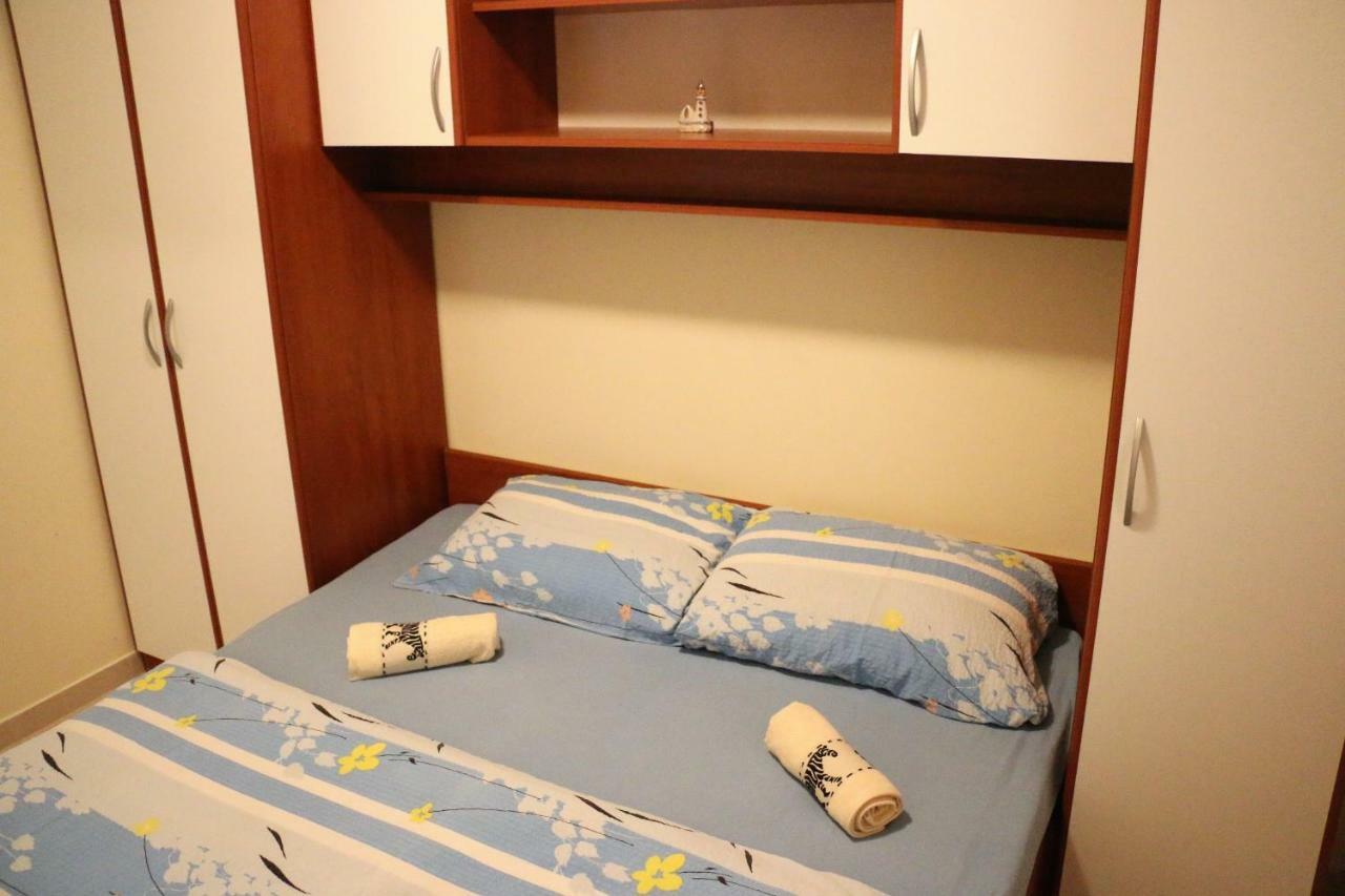 Apartments Vir Delfin Zewnętrze zdjęcie