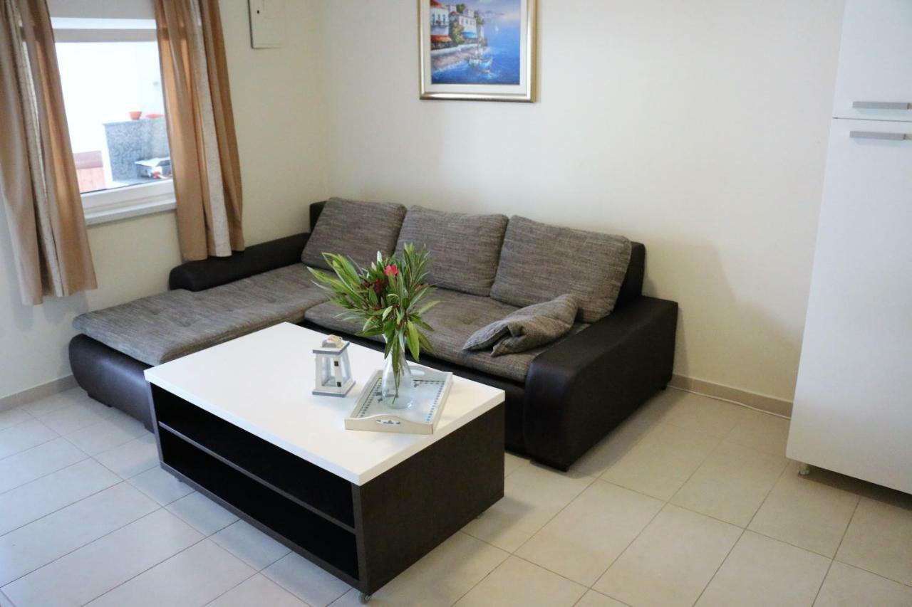 Apartments Vir Delfin Zewnętrze zdjęcie