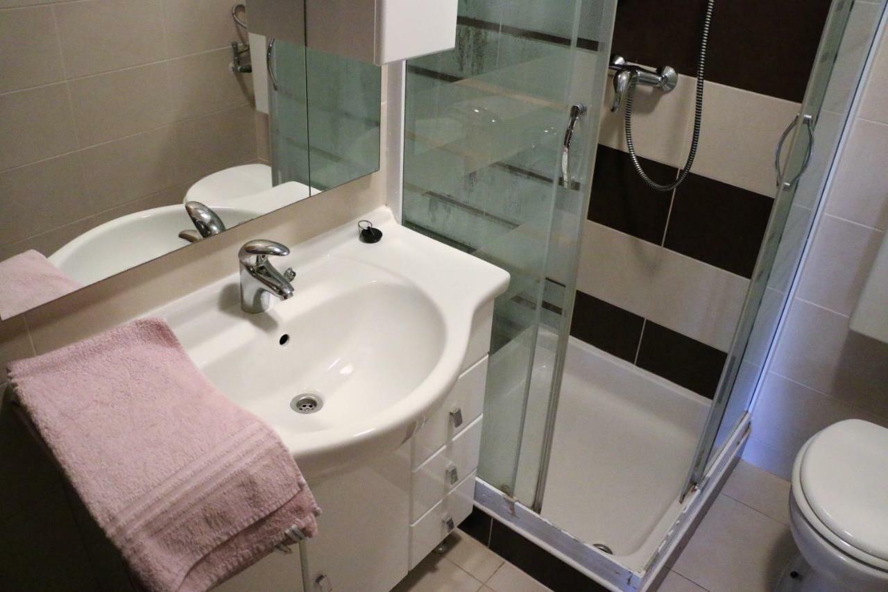 Apartments Vir Delfin Zewnętrze zdjęcie
